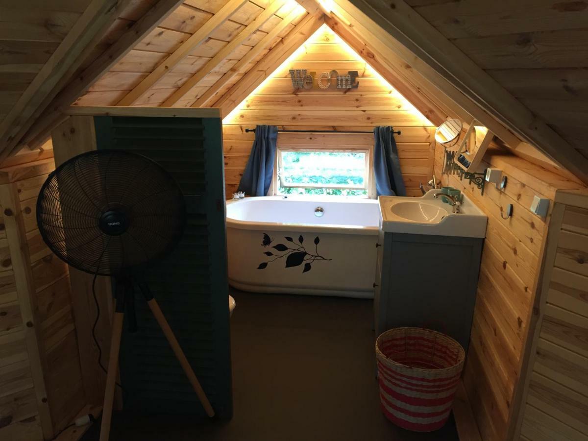 La Cabane De L'Atelier Bomal Dış mekan fotoğraf